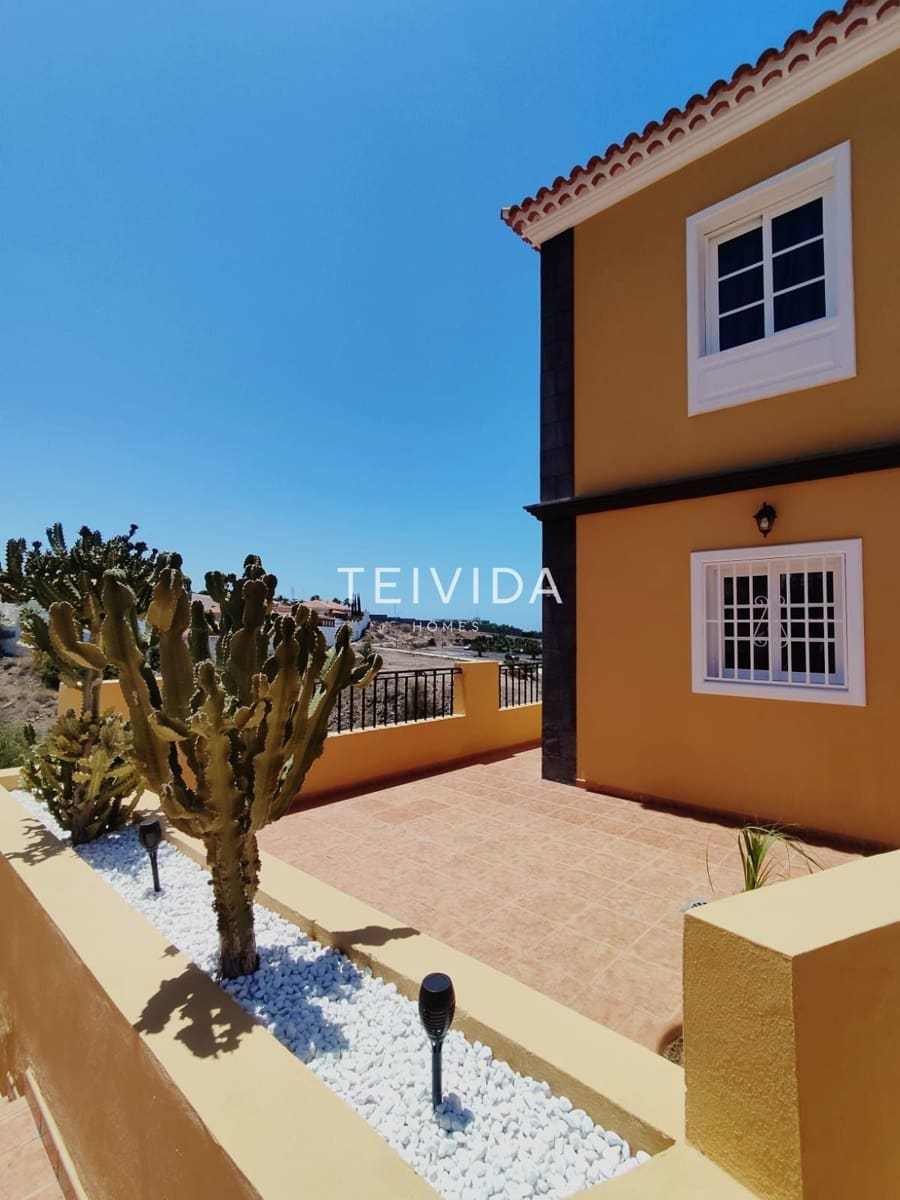 2 slaapkamer Huis te huur in Callao Salvaje met zwembad garage - € 1.900 (Ref: 9650430)