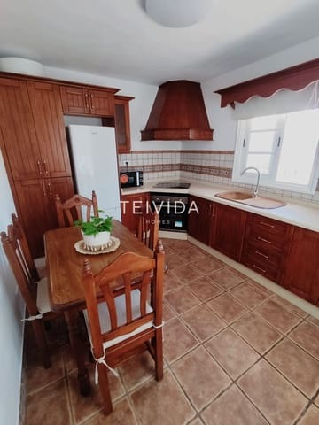 2 slaapkamer Huis te huur in Callao Salvaje, Adeje met zwembad garage - € 1.900 (Ref: 9650430)