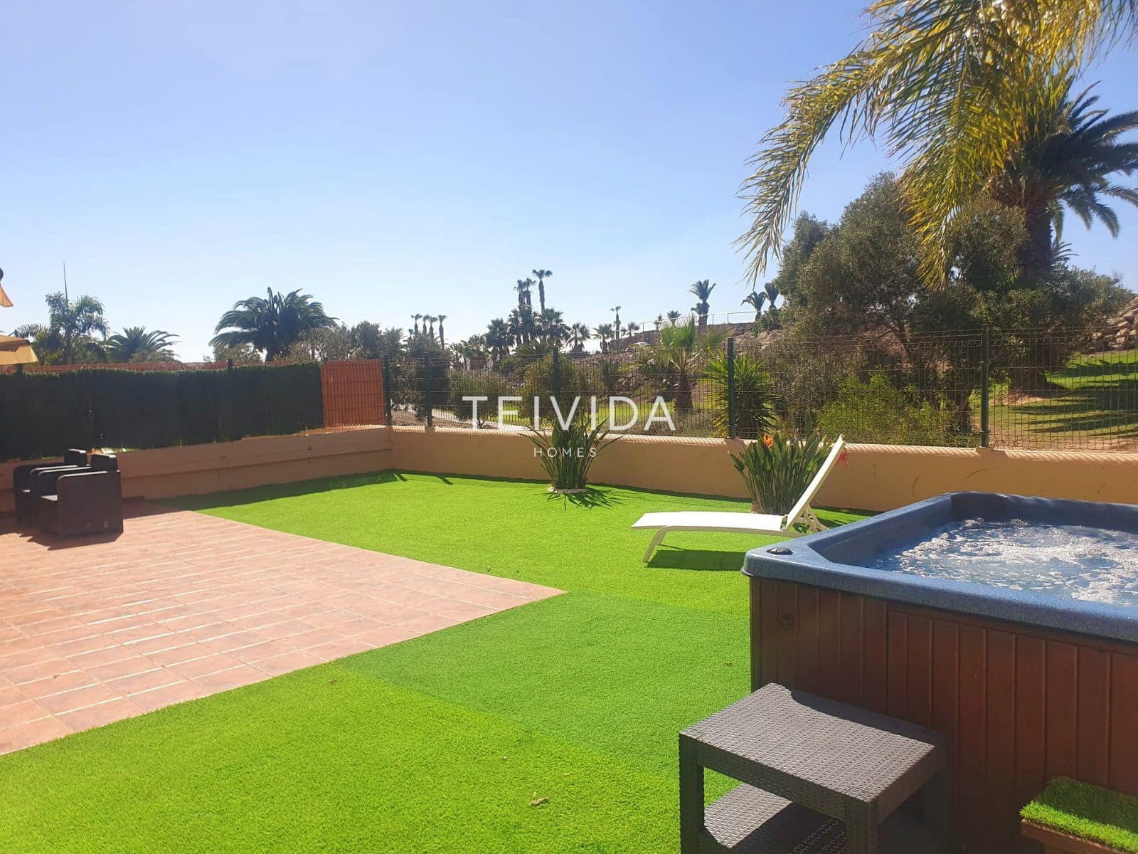 4 bedroom Flat for rent in Golf del Sur with pool garage - € 2,400 (Ref: 9650934)