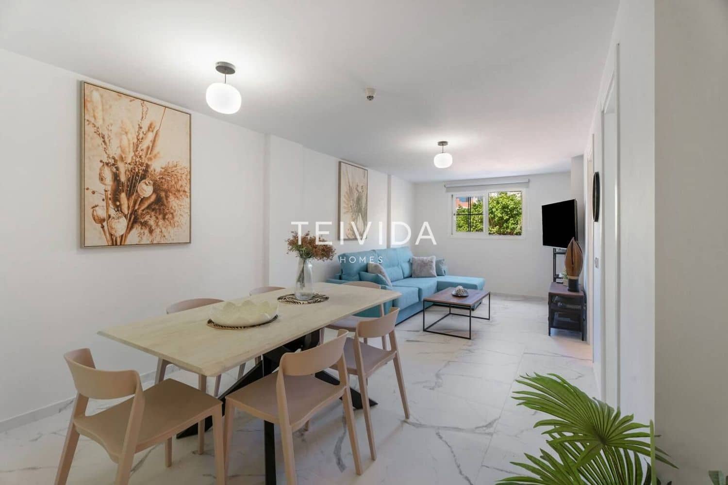 2 slaapkamer Flat te koop in Los Cristianos met zwembad - € 290.000 (Ref: 9652873)