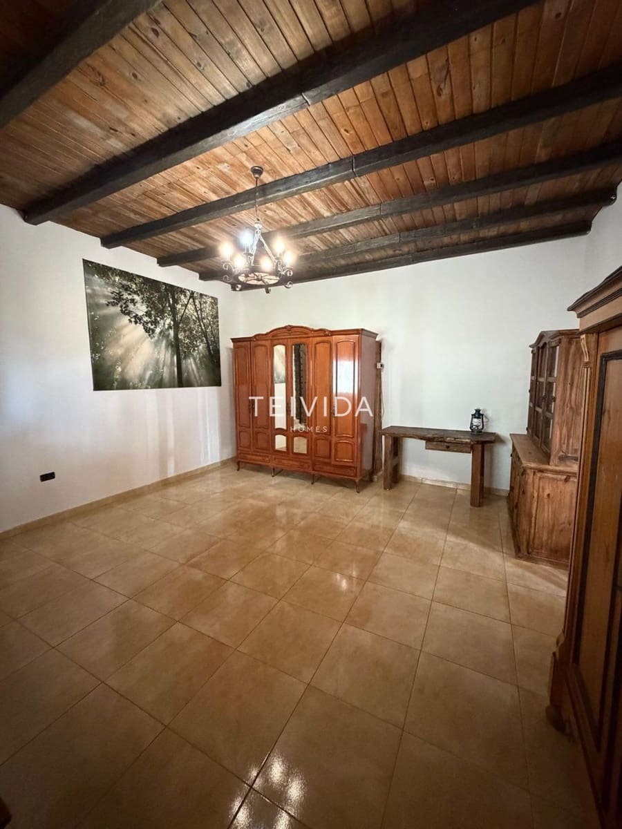 2 slaapkamer Villa te huur in Guimar met zwembad garage - € 1.950 (Ref: 9669317)