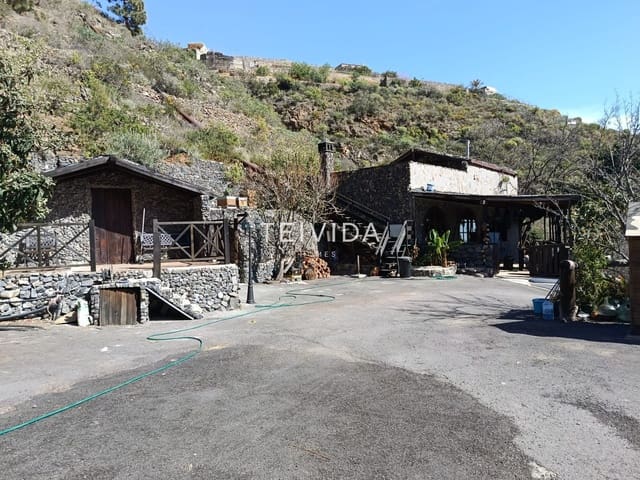 Villa/Maison de 2 chambres à louer à Güímar avec piscine garage - 1 800 € (Ref: 9669317)