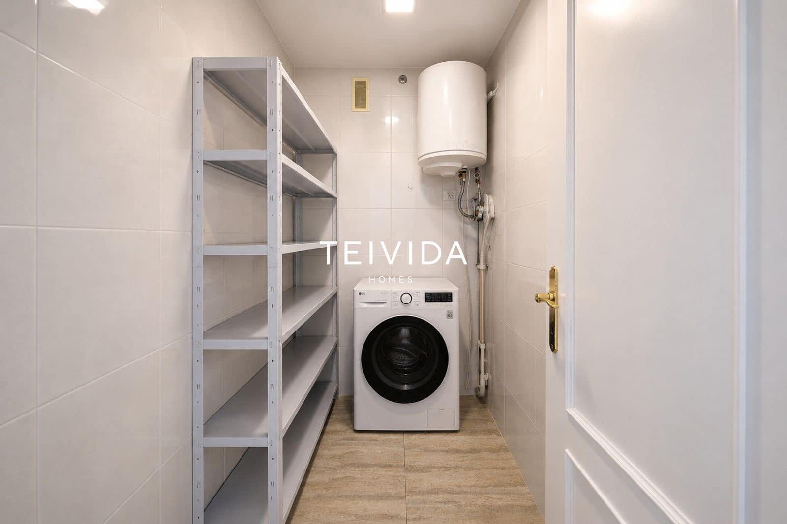 2 bedroom Flat for rent in Palm-Mar with pool garage - € 1,450 (Ref: 9672128)