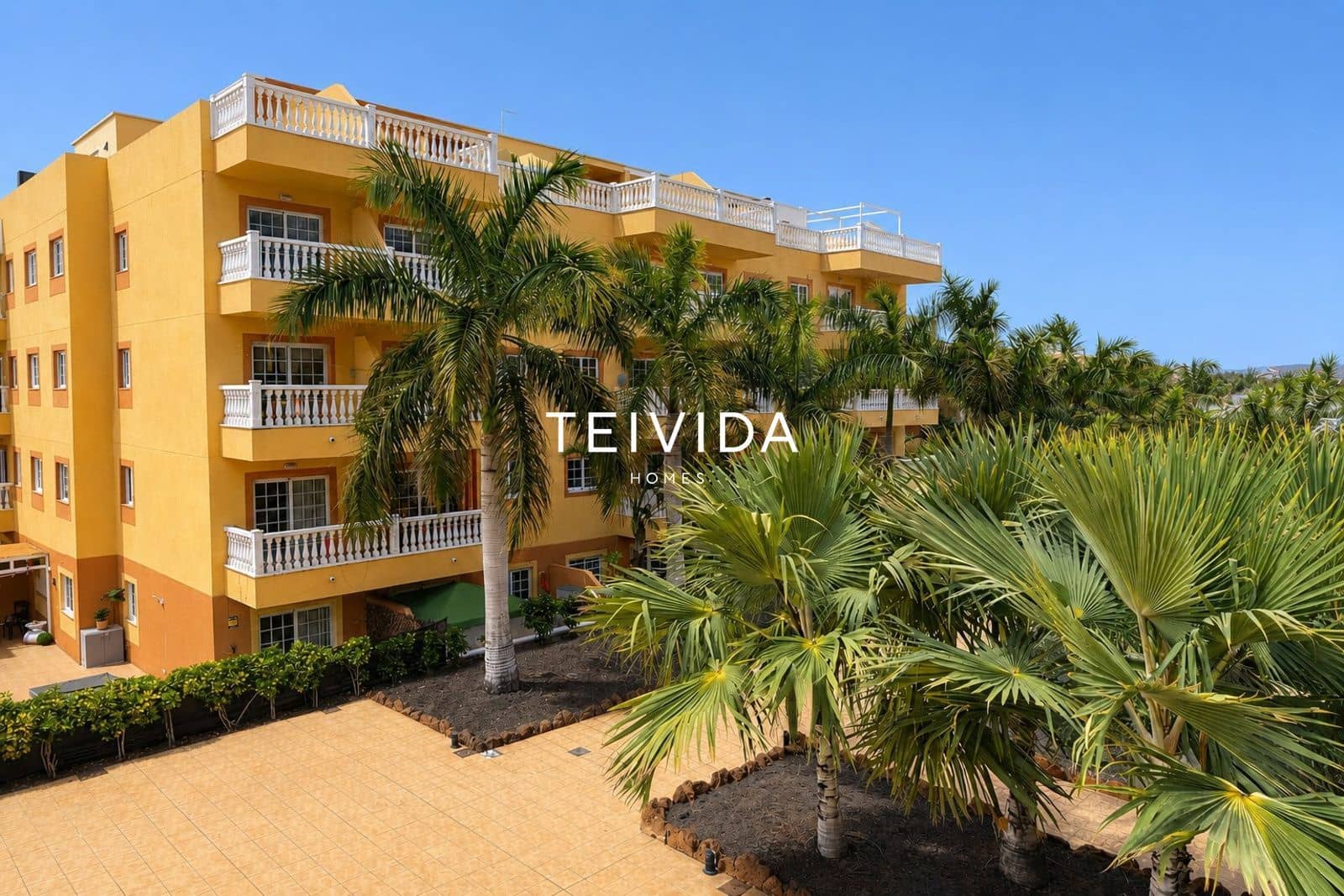 2 bedroom Flat for rent in Palm-Mar with pool garage - € 1,450 (Ref: 9672128)