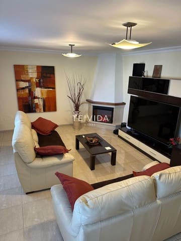 3 bedroom Townhouse for sale in Santa Cruz de Tenerife - € 279,995 (Ref: 9672283)