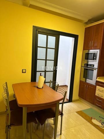 3 bedroom Townhouse for sale in Santa Cruz de Tenerife - € 279,995 (Ref: 9672283)