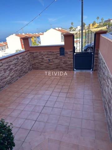 3 bedroom Townhouse for sale in Santa Cruz de Tenerife - € 279,995 (Ref: 9672283)