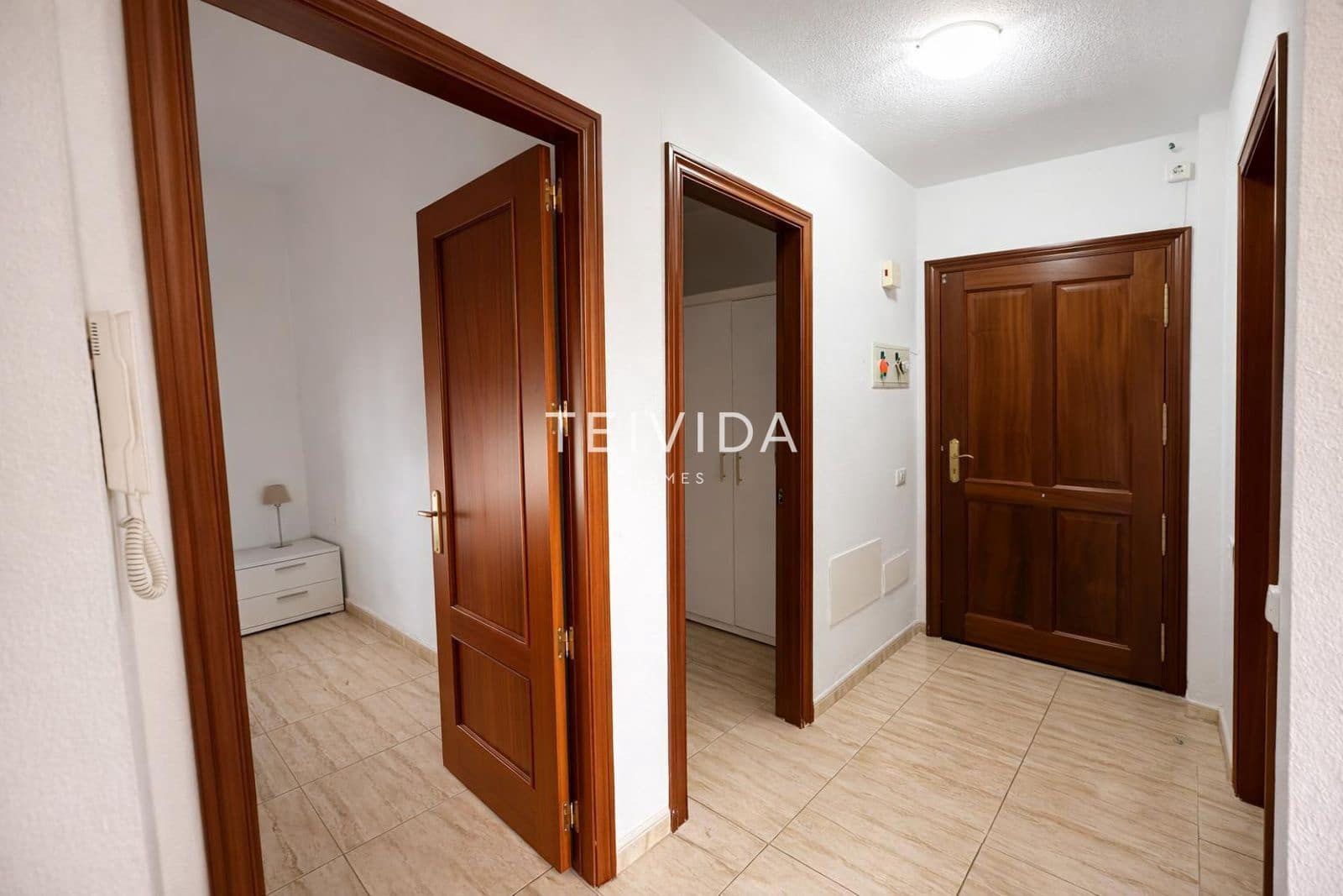 Piso de 2 habitaciones en Palm-Mar en alquiler con piscina garaje - 1.550 € (Ref: 9673640)