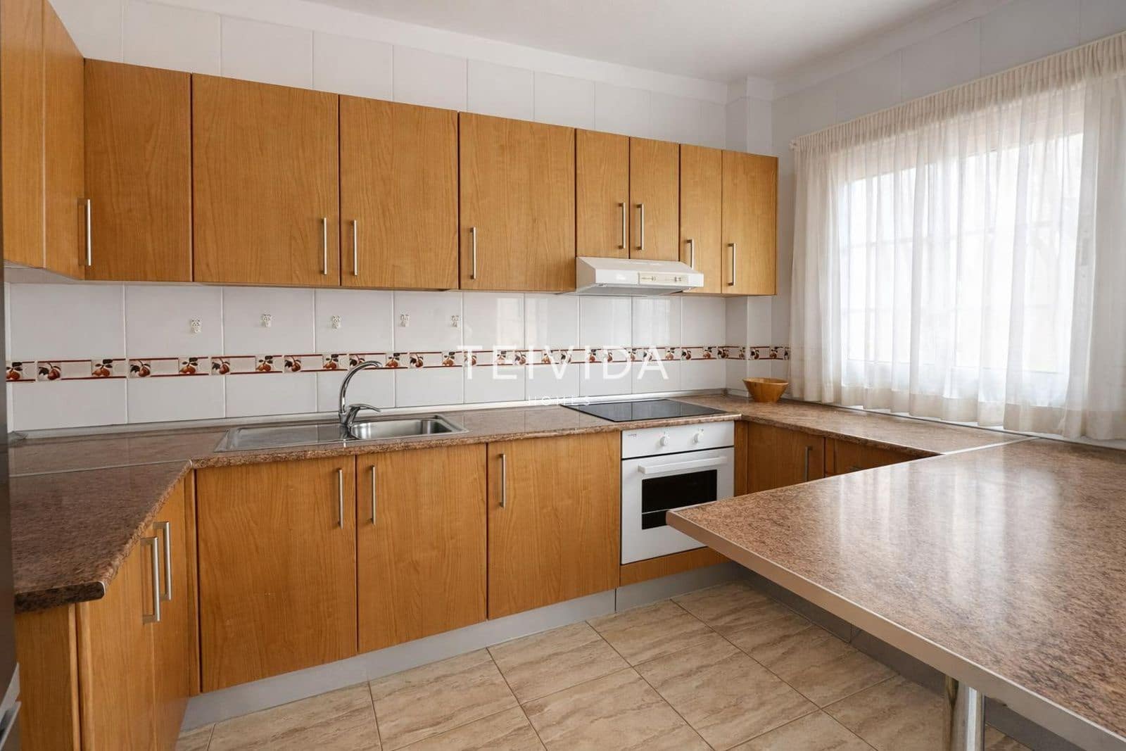 Piso de 2 habitaciones en Palm-Mar en alquiler con piscina garaje - 1.550 € (Ref: 9673640)