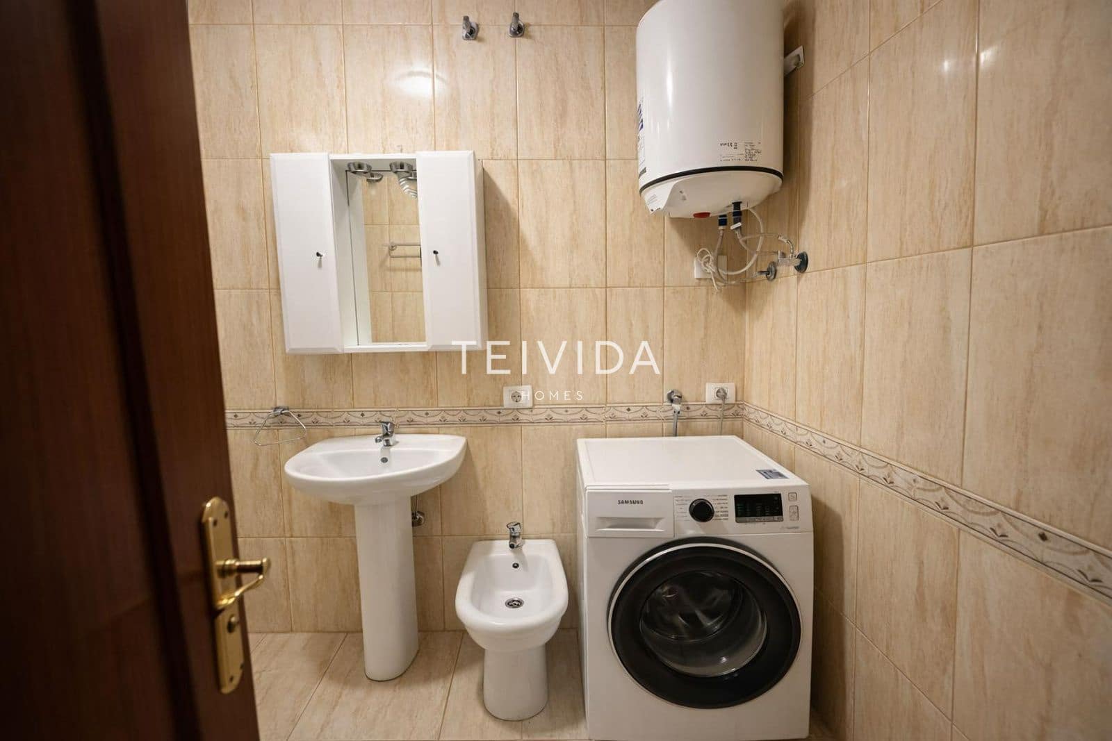 Piso de 2 habitaciones en Palm-Mar en alquiler con piscina garaje - 1.550 € (Ref: 9673640)