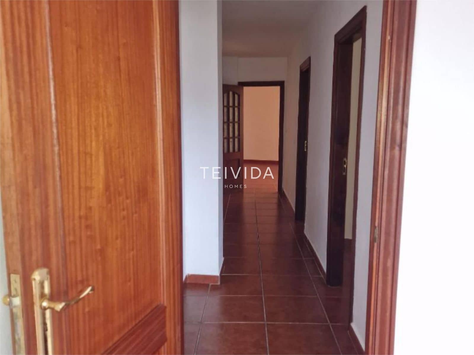 Piso de 3 habitaciones en San Cristóbal de La Laguna en venta con garaje - 255.000 € (Ref: 9675087)