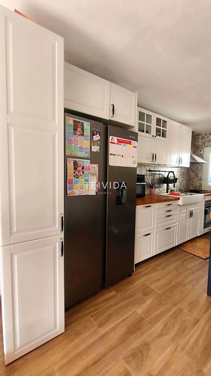 2 slaapkamer Flat te koop in El Rosario met zwembad garage - € 379.000 (Ref: 9679108)