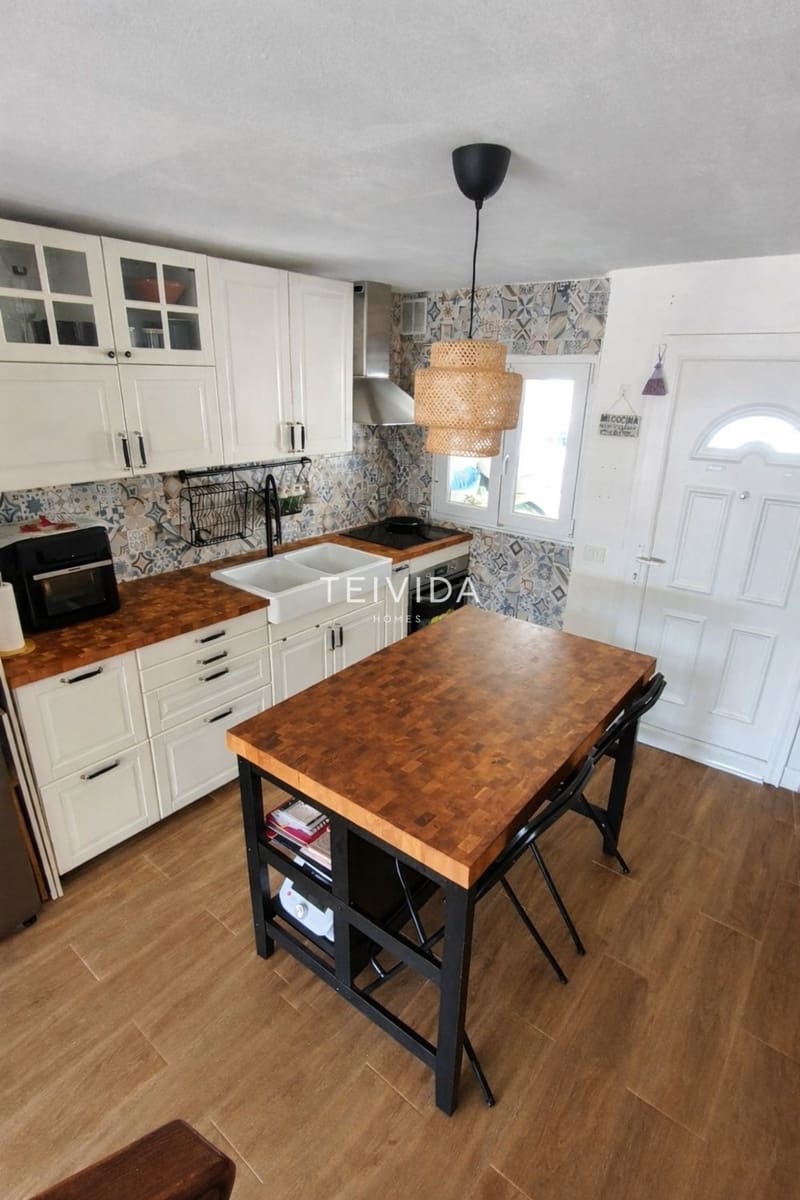 2 slaapkamer Flat te koop in El Rosario met zwembad garage - € 379.000 (Ref: 9679108)