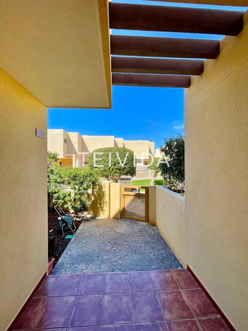 2 bedroom Townhouse for sale in Los Abrigos with pool garage - € 577,000 (Ref: 9687487)