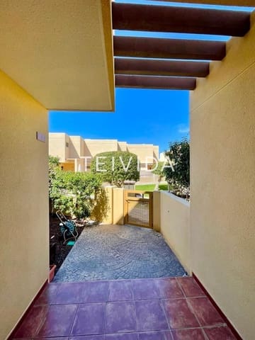 2 slaapkamer Huis te koop in Los Abrigos, Granadilla de Abona met zwembad garage - € 577.000 (Ref: 9687487)