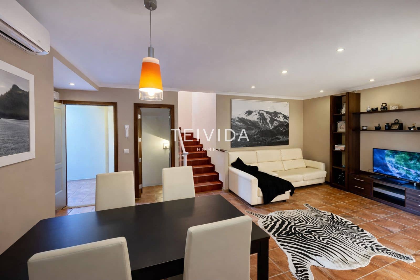 2 bedroom Townhouse for sale in Los Abrigos with pool garage - € 577,000 (Ref: 9687487)