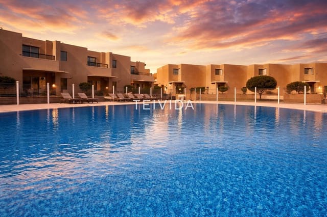 2 slaapkamer Huis te koop in Los Abrigos, Granadilla de Abona met zwembad garage - € 577.000 (Ref: 9687487)