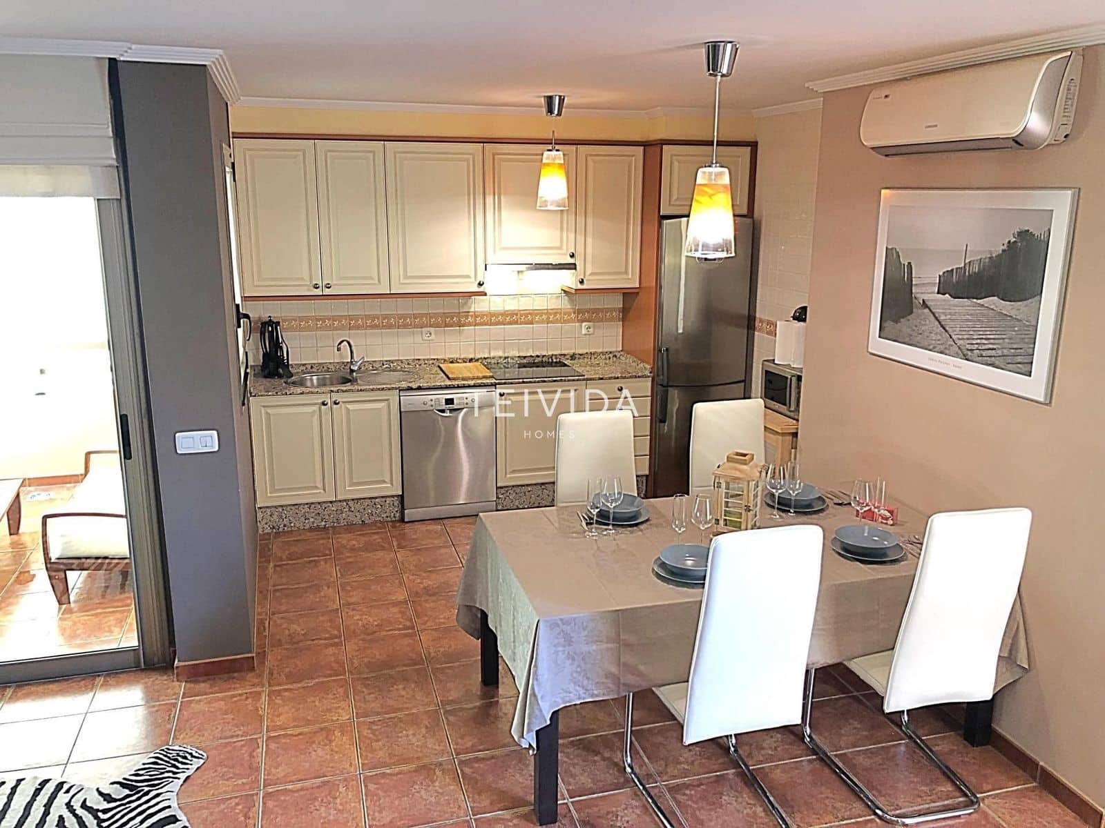 2 bedroom Townhouse for sale in Los Abrigos with pool garage - € 577,000 (Ref: 9687487)