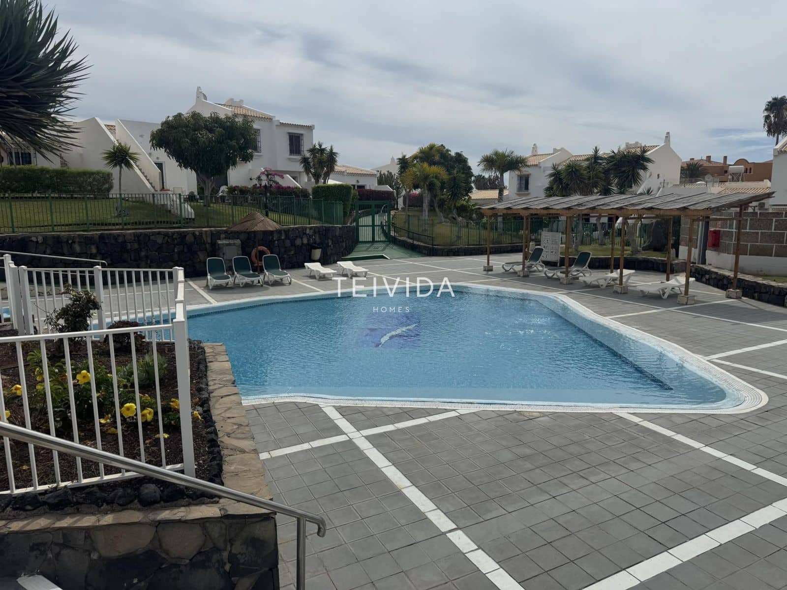 2 bedroom Townhouse for sale in Golf del Sur with pool - € 349,000 (Ref: 9694055)