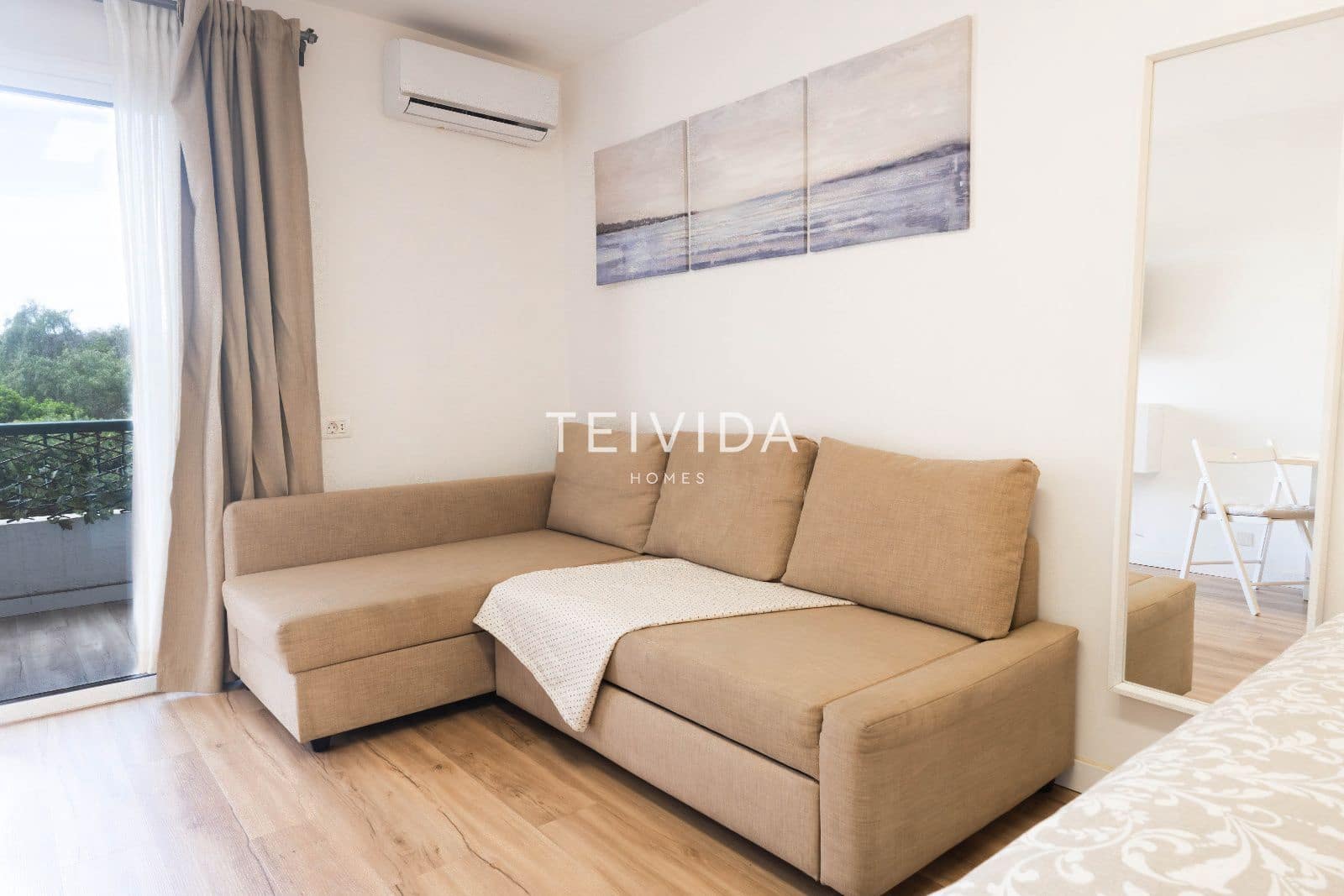 Mieszkanie na sprzedaż w Los Cristianos z basenem garażem - 287 000 € (Ref: 9696744)