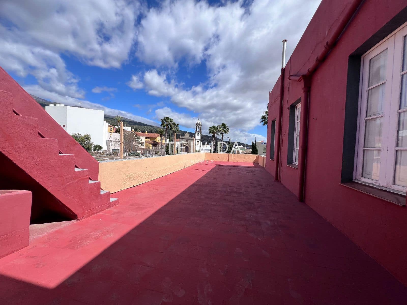 Restaurant/Bar for sale in Granadilla de Abona - € 489,900 (Ref: 9697828)