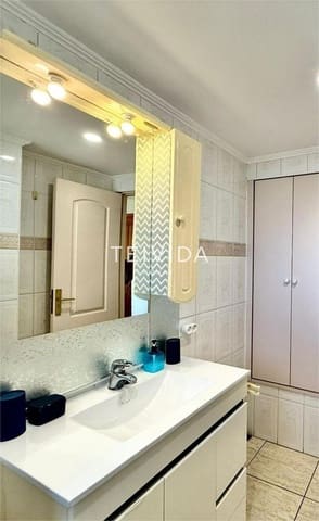 1 makuuhuone Asunto vuokrattavana paikassa Playa de las Americas, Arona mukana uima-altaan - 1 400 € (Ref: 9707938)