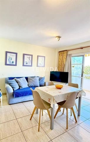 1 makuuhuone Asunto vuokrattavana paikassa Playa de las Americas, Arona mukana uima-altaan - 1 400 € (Ref: 9707938)