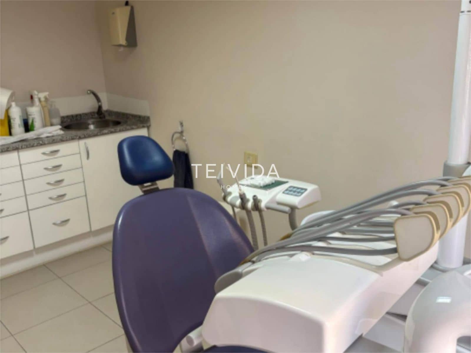 2 bedroom Flat for sale in Santa Cruz de Tenerife - € 185,000 (Ref: 9707939)