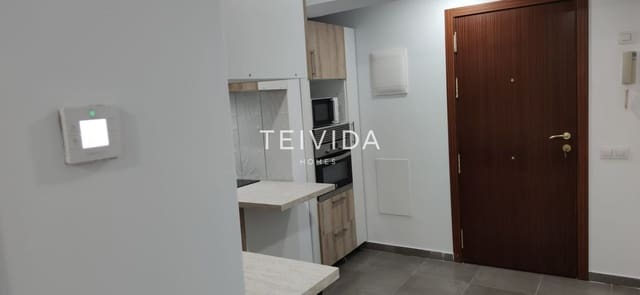 5 makuuhuone Asunto myytävänä paikassa Los Gladiolos, Santa Cruz de Tenerife - 239 000 € (Ref: 9709249)