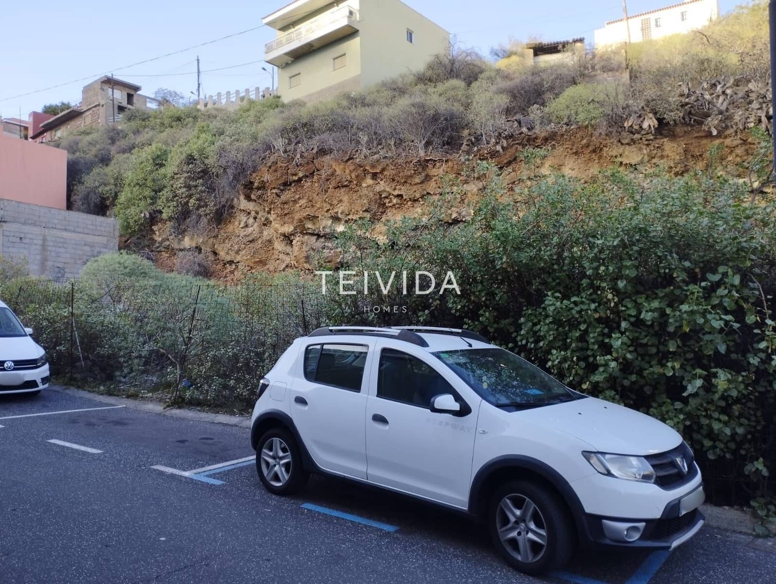 Building Plot for sale in Santa Cruz de Tenerife - € 65,000 (Ref: 9713847)