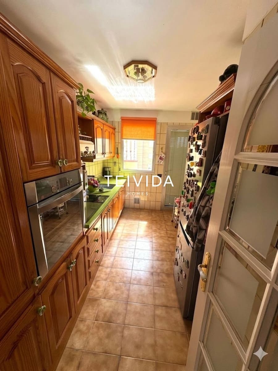 3 sovrum Lägenhet till salu i Santa Cruz de Tenerife med garage - 460 000 € (Ref: 9719199)