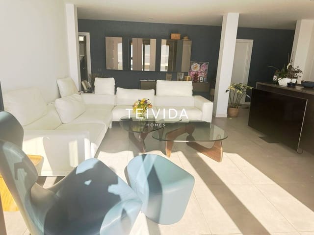 3 slaapkamer Flat te koop in Santa Cruz de Tenerife met garage - € 410.000 (Ref: 9720698)