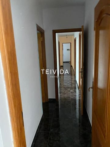 6 sypialnia Willa na sprzedaż w San Cristóbal de La Laguna z garażem - 430 000 € (Ref: 9720699)