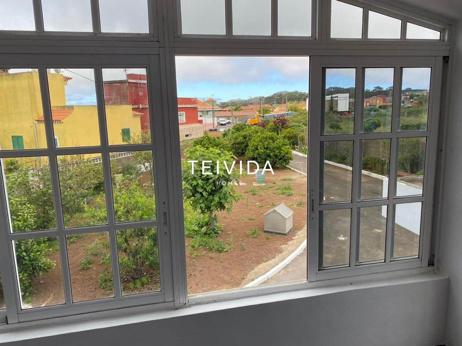 6 bedroom Villa for sale in San Cristobal de La Laguna with garage - € 430,000 (Ref: 9720699)