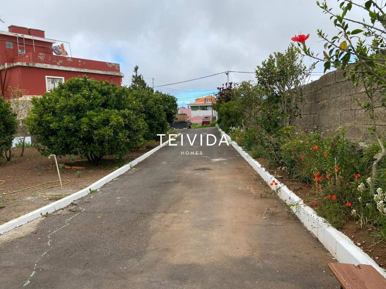 6 bedroom Villa for sale in San Cristobal de La Laguna with garage - € 430,000 (Ref: 9720699)