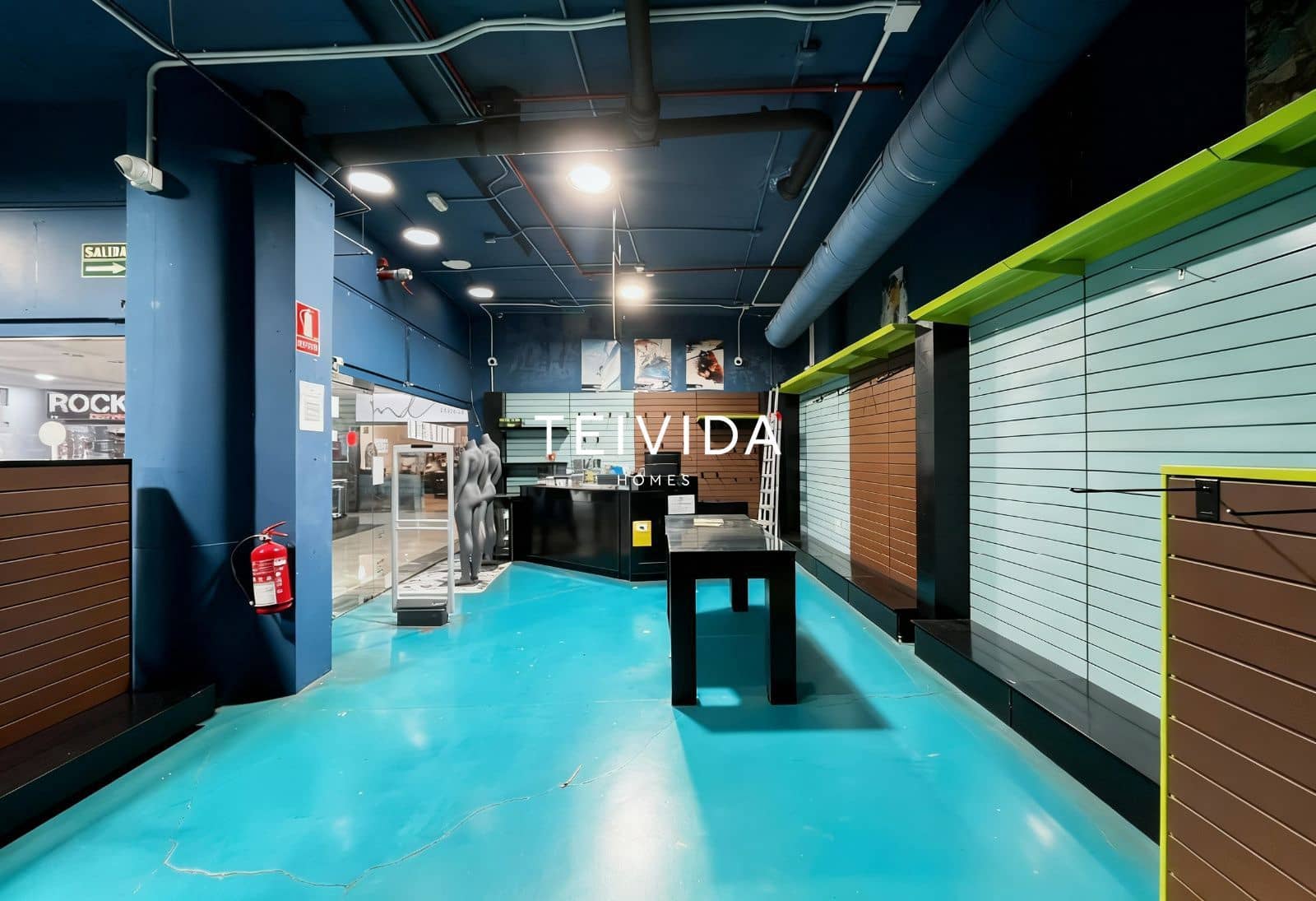 Commercial for rent in Candelaria - € 2,300 (Ref: 9720700)