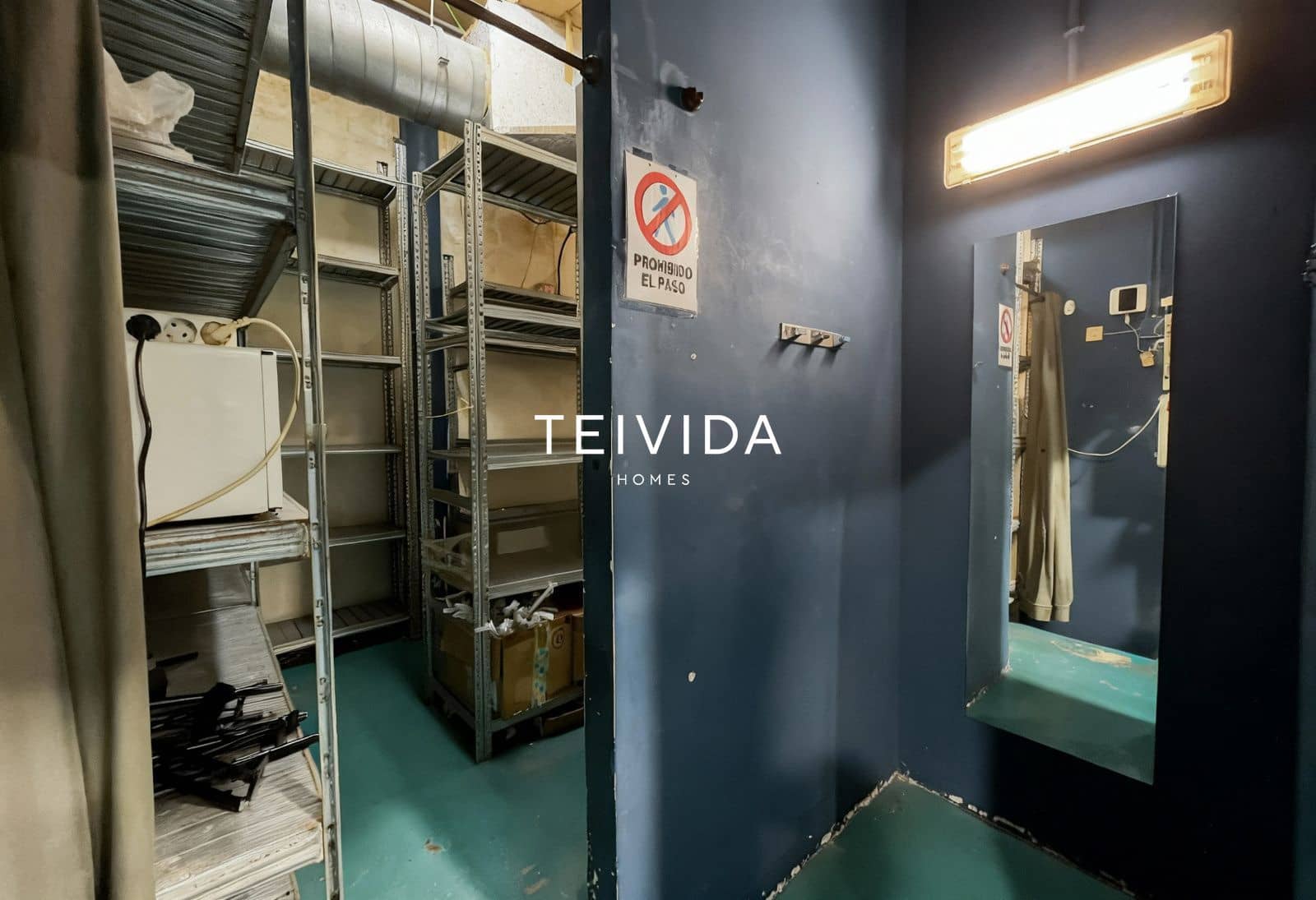 Commercial for rent in Candelaria - € 2,300 (Ref: 9720700)