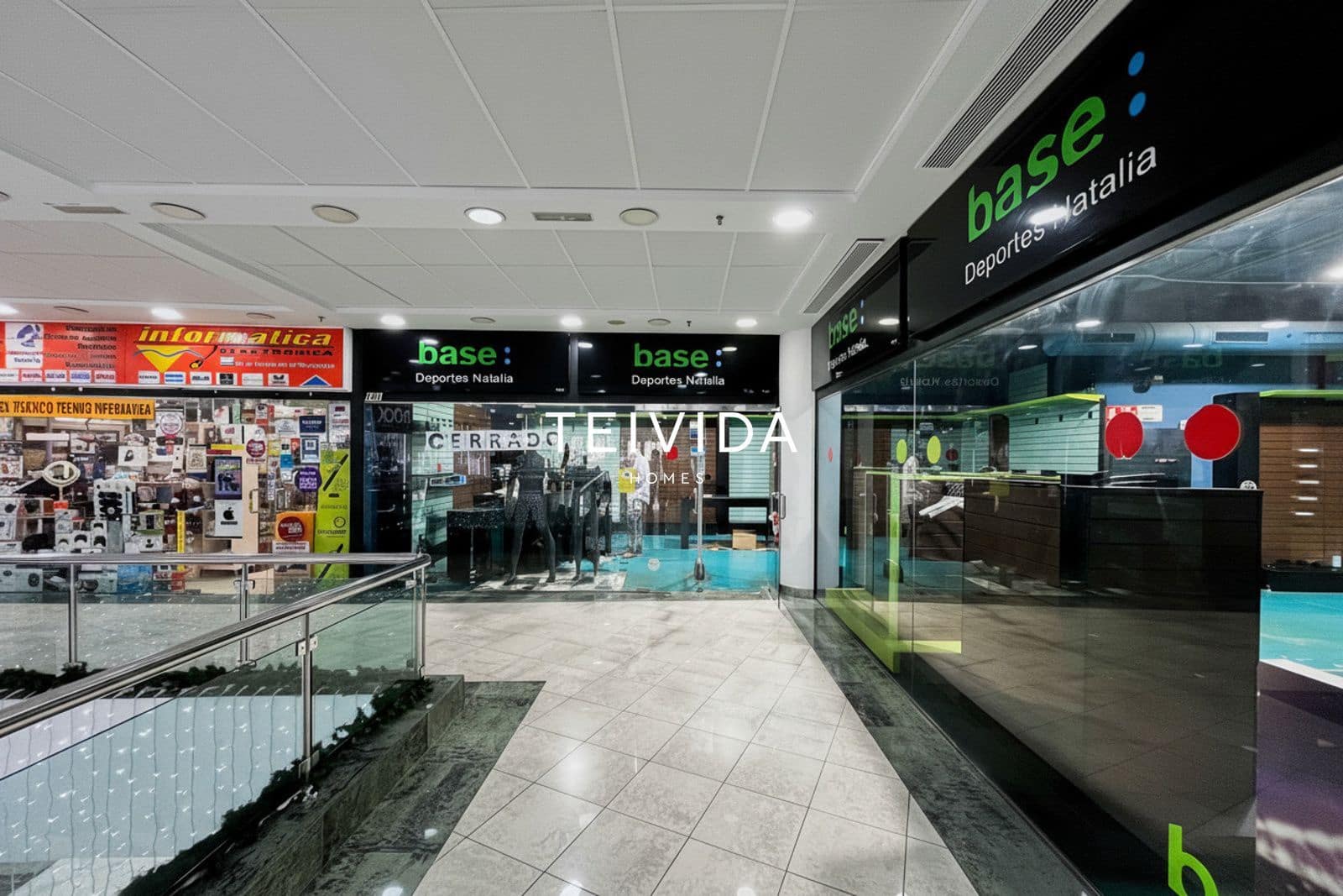 Commercial for rent in Candelaria - € 2,300 (Ref: 9720700)