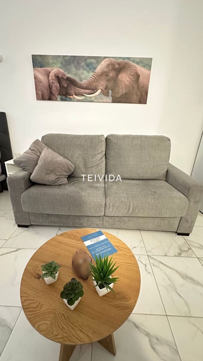 Appartement de 1 chambre à louer à Los Cristianos - 2 500 € (Ref: 9720701)