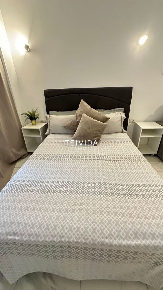 Appartement de 1 chambre à louer à Los Cristianos - 2 500 € (Ref: 9720701)