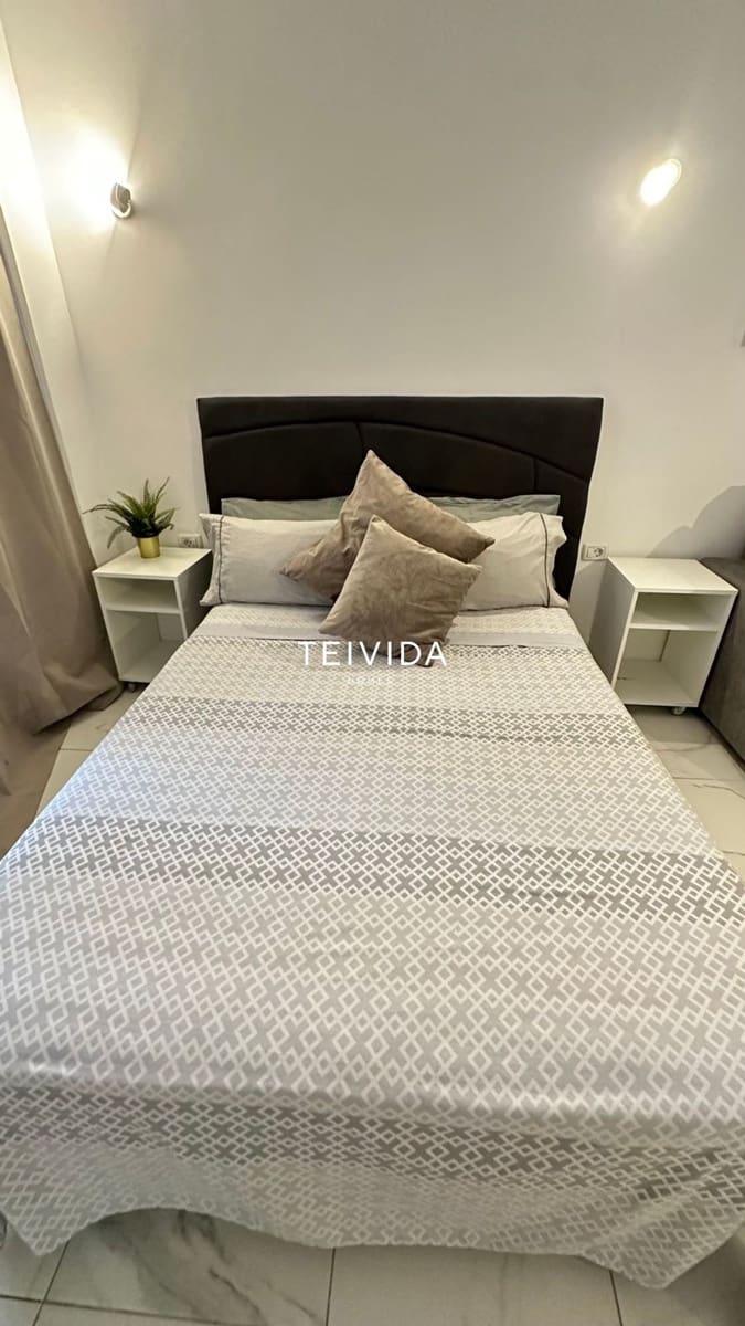 Appartement de 1 chambre à louer à Los Cristianos - 2 500 € (Ref: 9720701)