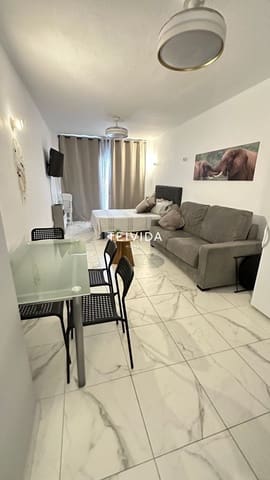 Appartement de 1 chambre à louer à Los Cristianos, Arona - 2 500 € (Ref: 9720701)