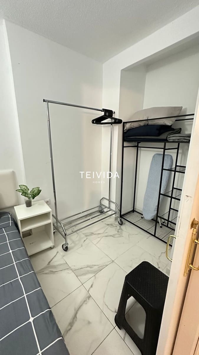 Appartement de 1 chambre à louer à Los Cristianos - 2 500 € (Ref: 9720701)