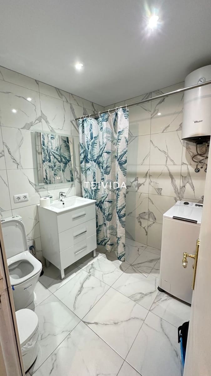 Appartement de 1 chambre à louer à Los Cristianos - 2 500 € (Ref: 9720701)