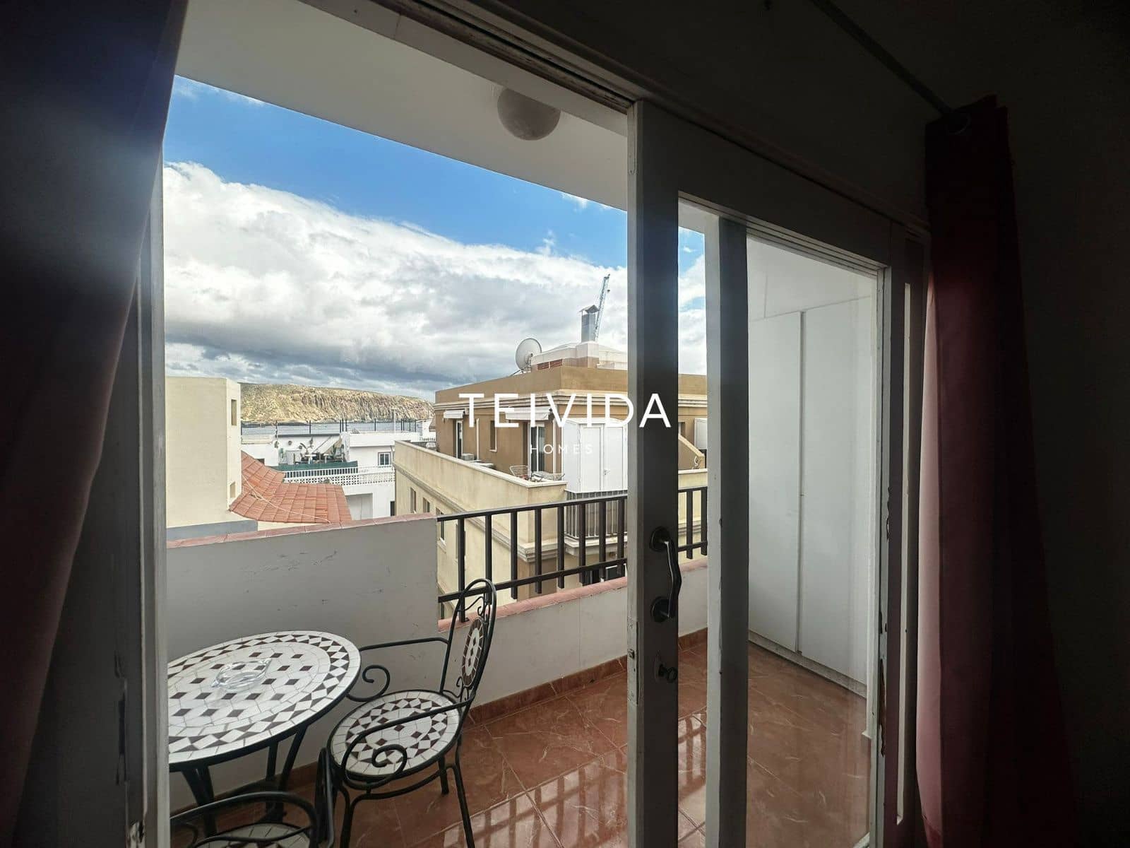 1 bedroom Flat for rent in Los Cristianos - € 1,600 (Ref: 9720701)