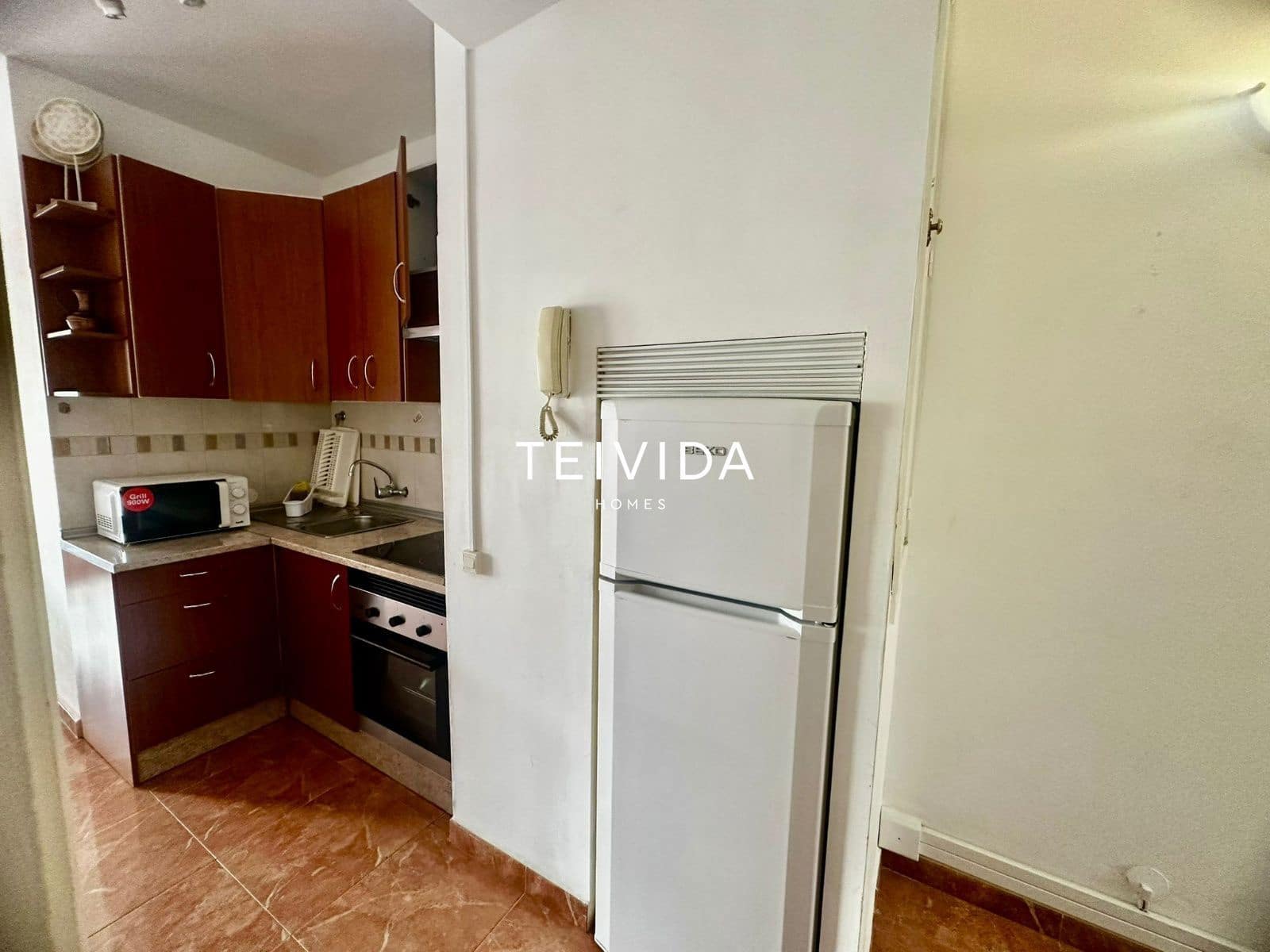 1 bedroom Flat for rent in Los Cristianos - € 1,600 (Ref: 9720701)