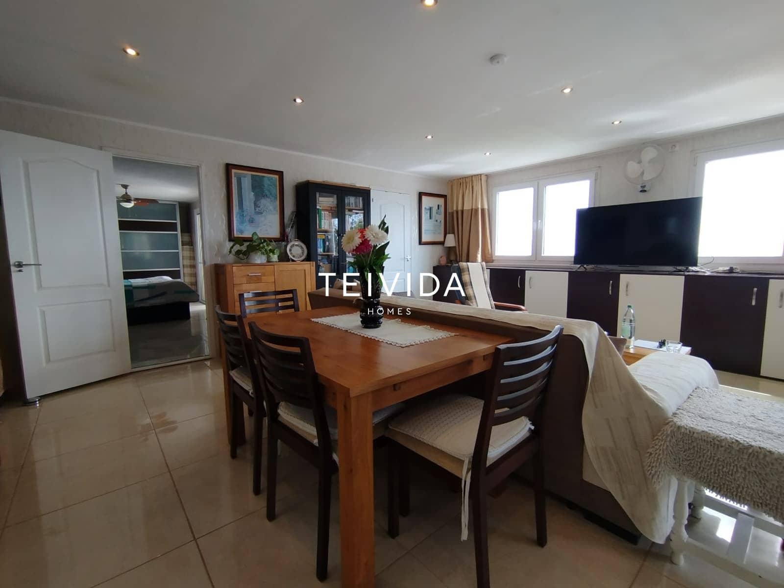 6 bedroom Villa for sale in Buzanada with garage - € 580,000 (Ref: 9723500)