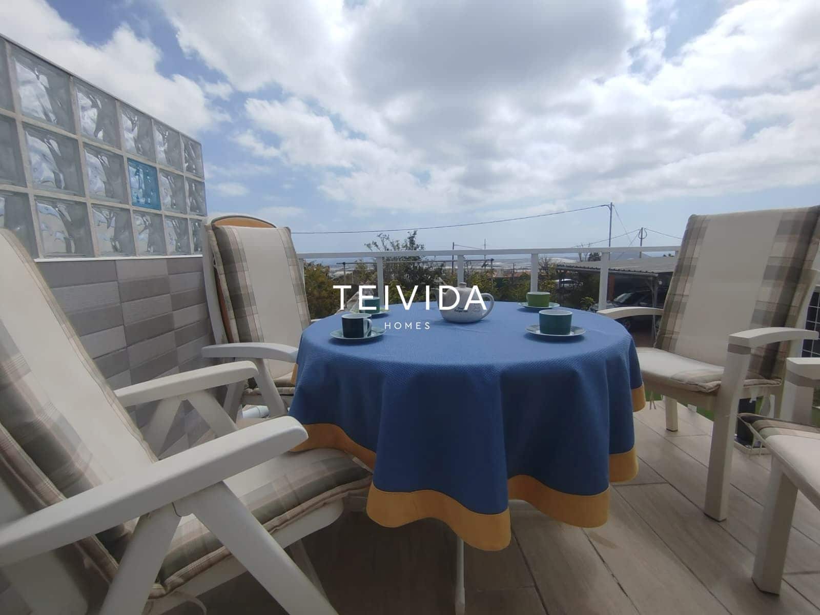 6 bedroom Villa for sale in Buzanada with garage - € 580,000 (Ref: 9723500)