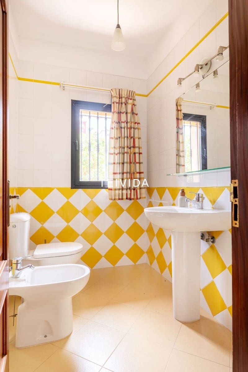 3 bedroom Villa for sale in Tacoronte with garage - € 825,000 (Ref: 9723824)