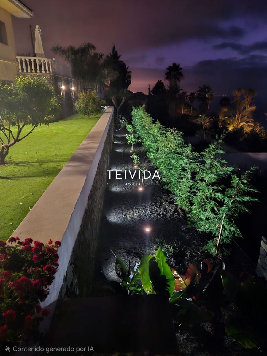 3 bedroom Villa for sale in Tacoronte with garage - € 825,000 (Ref: 9723824)